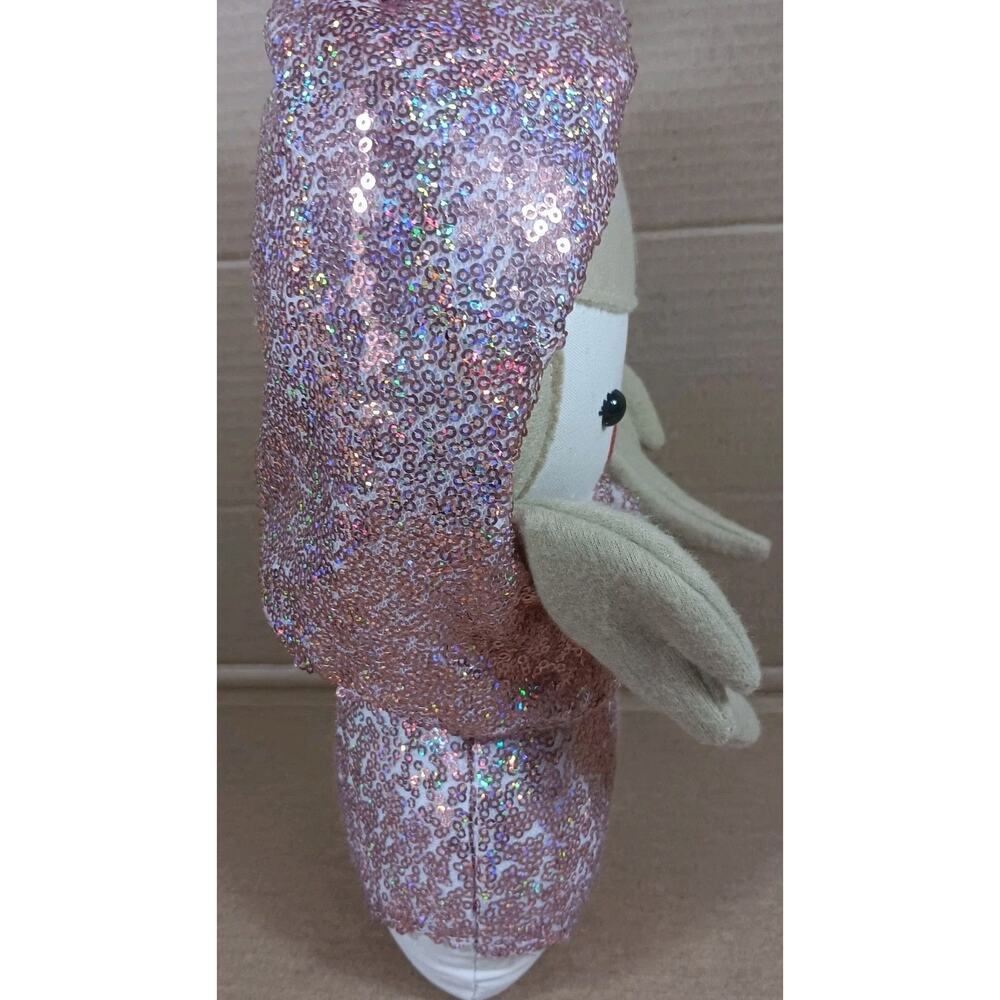 Handmade Plush Doll, Inspired by singer Taylor Swift W/ a Sequin Pink Oufit - Picture 4 of 7